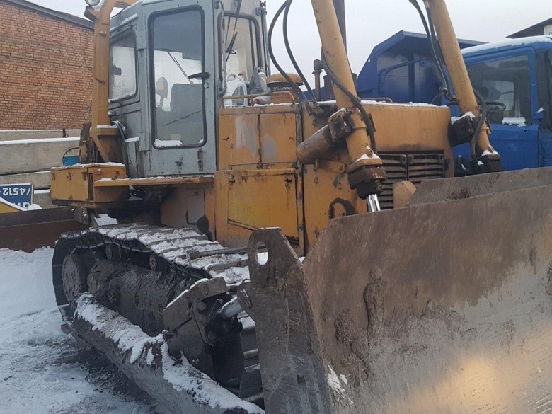 Бульдозер чтз б10м