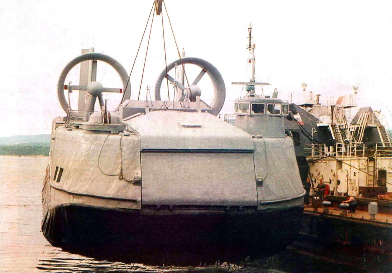 Десантные катера на воздушной подушке проекта 1205