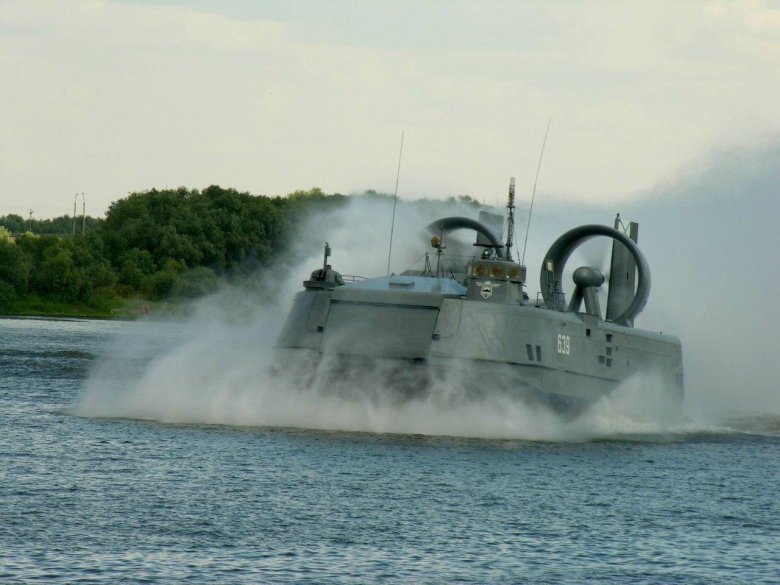Десантные катера на воздушной подушке проекта 1206