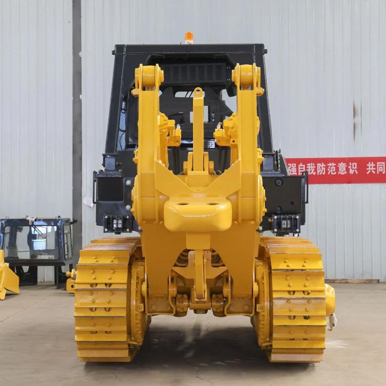 Бульдозер большой