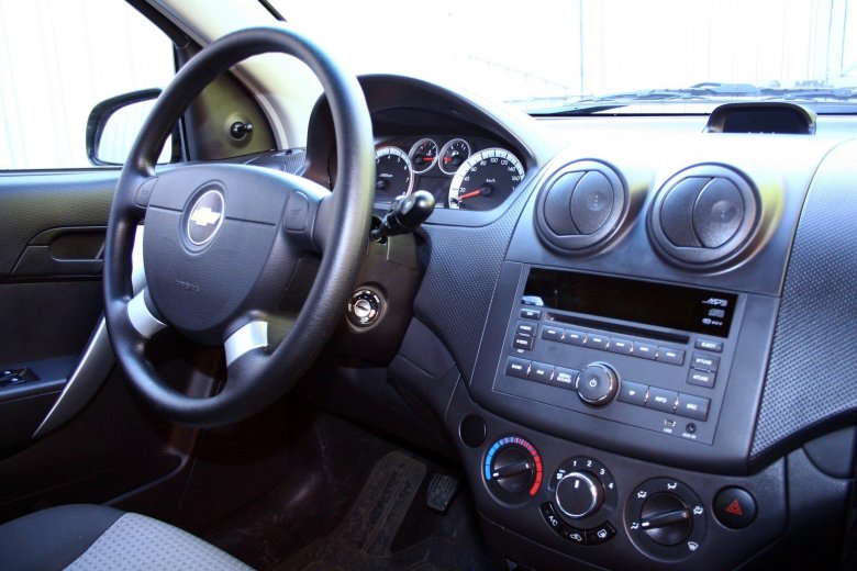 Chevrolet aveo 2006 салон