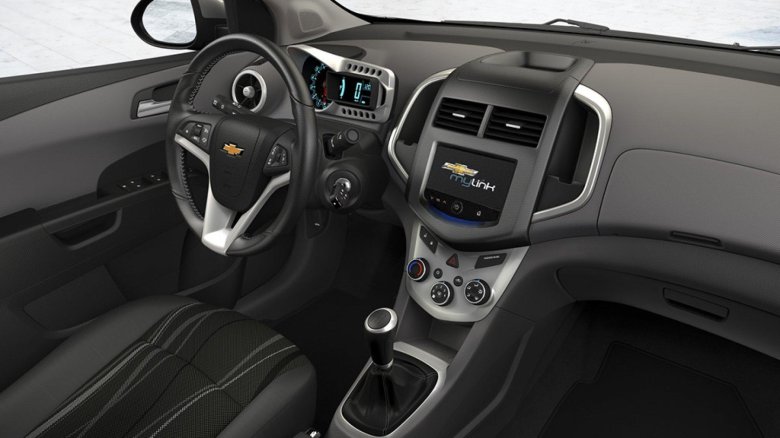 Шевроле авео 2017 салон