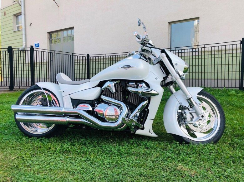 Suzuki boulevard m109r