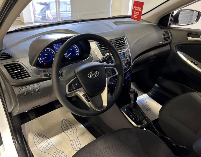 Hyundai solaris 2016