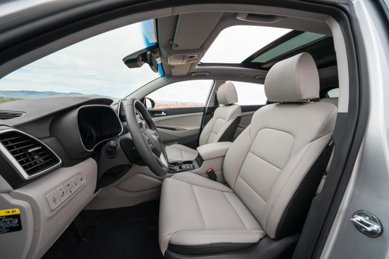 Hyundai tucson 2019 interior