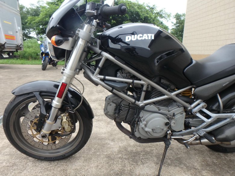 Ducati monster m750