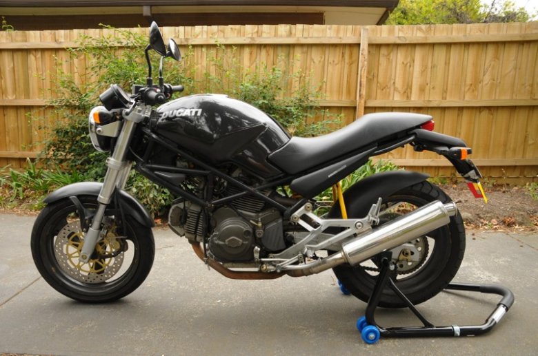 Ducati monster 600