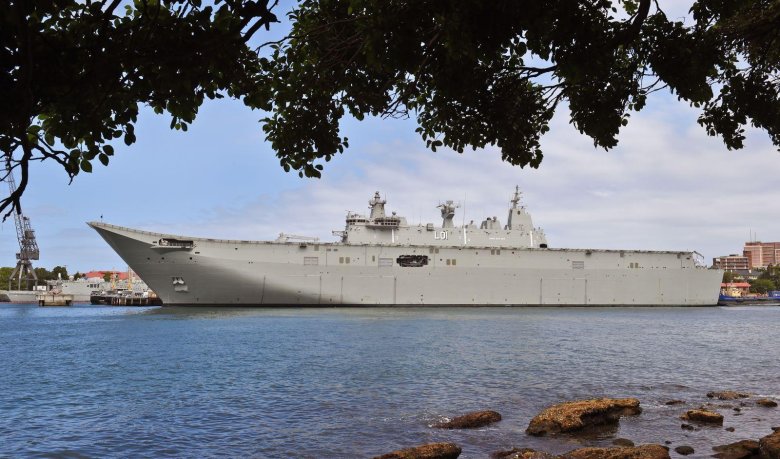 Hmas canberra (l02)