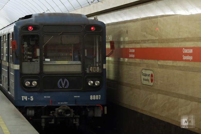 Поезда метро санкт петербурга