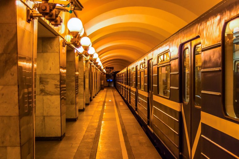 Санкт петербург метрополитен