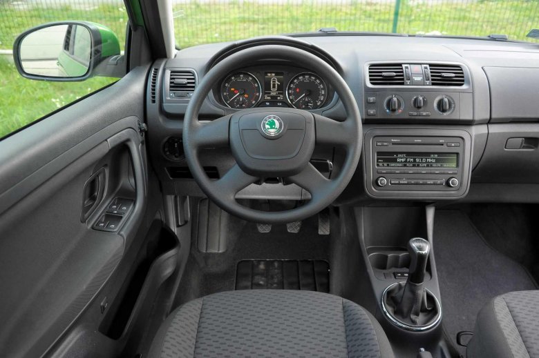 Салон шкода фабия