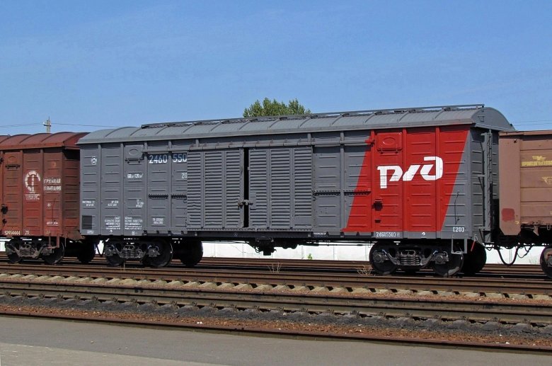 Грузовой вагон ржд полувагон
