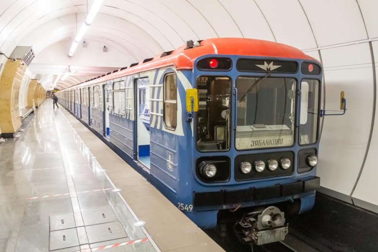 Москва вагон метро
