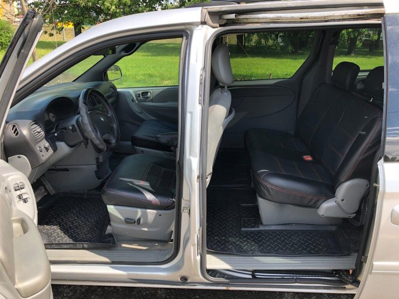 Крайслер вояджер 2003