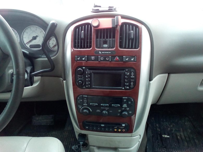 Dodge caravan салон