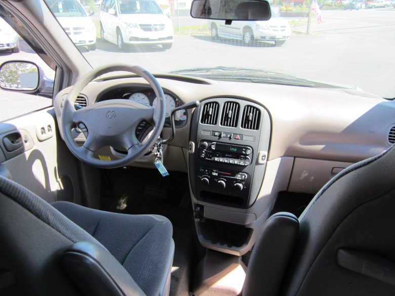 Dodge grand caravan салон