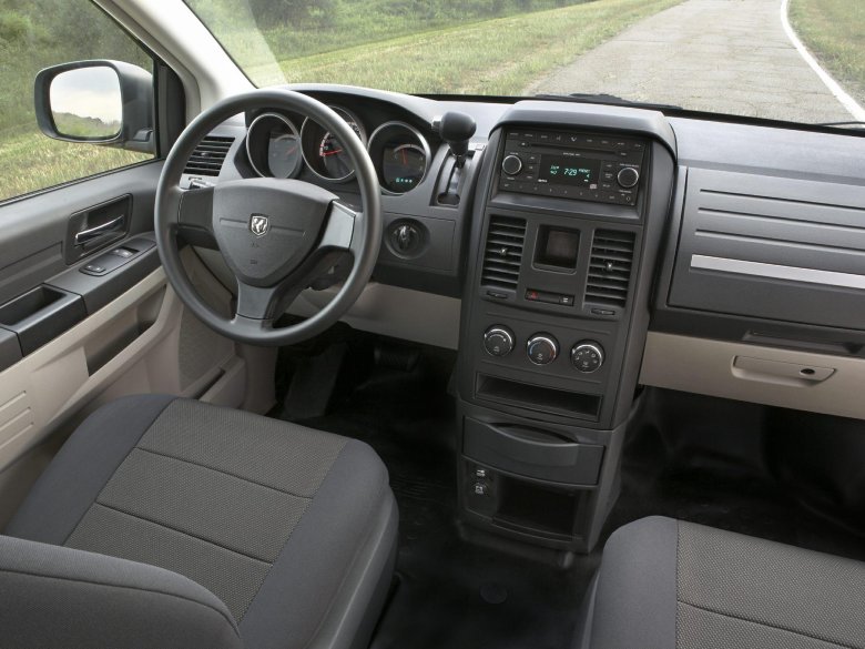 Dodge grand caravan 2008 салон