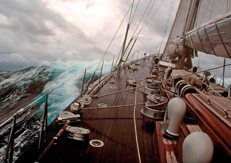 Вид с палубы корабля