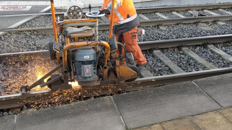 Шлифовальный станок мс-3 жейсмар