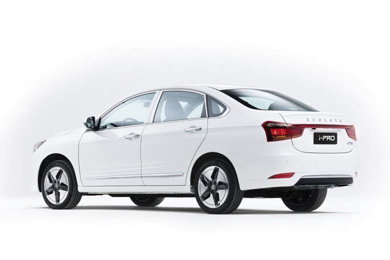 Автомобиль evolute