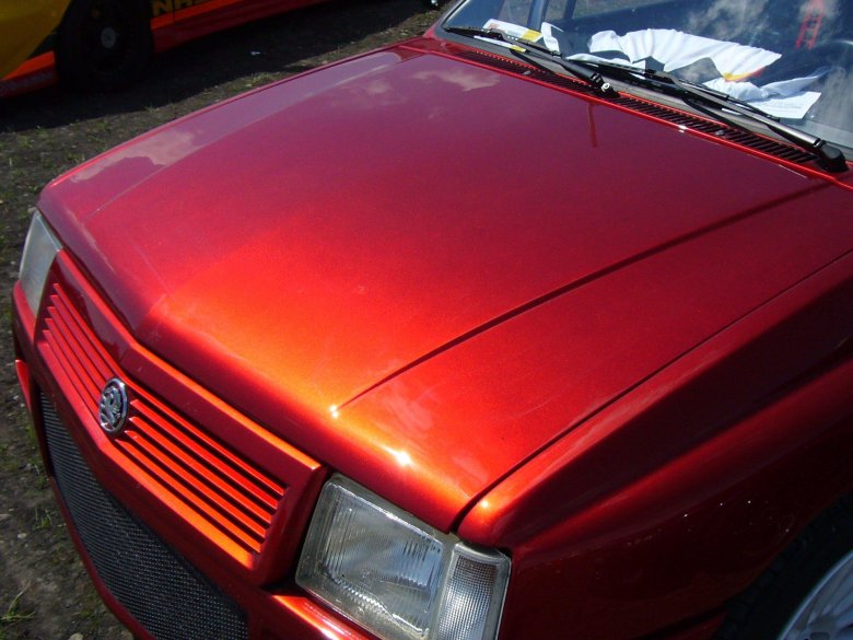 Красный металлик цвет