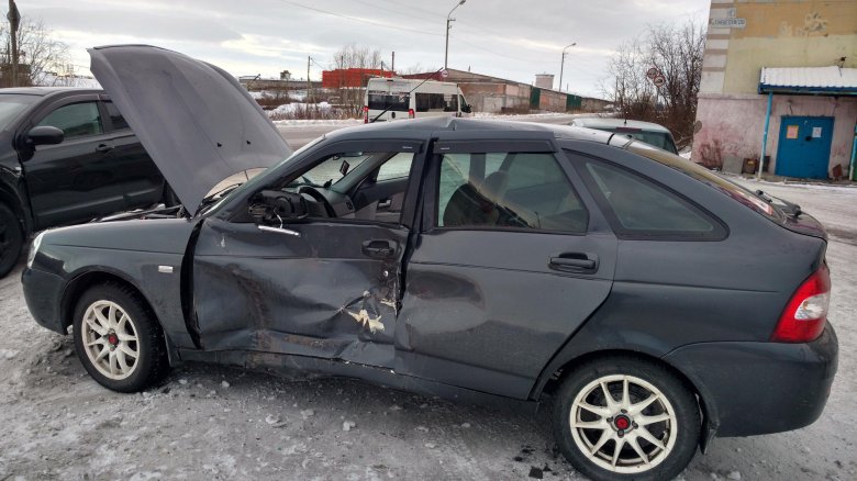 Битая приора