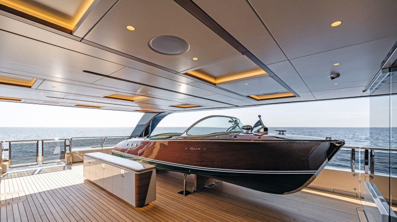 Катер riva rivamare