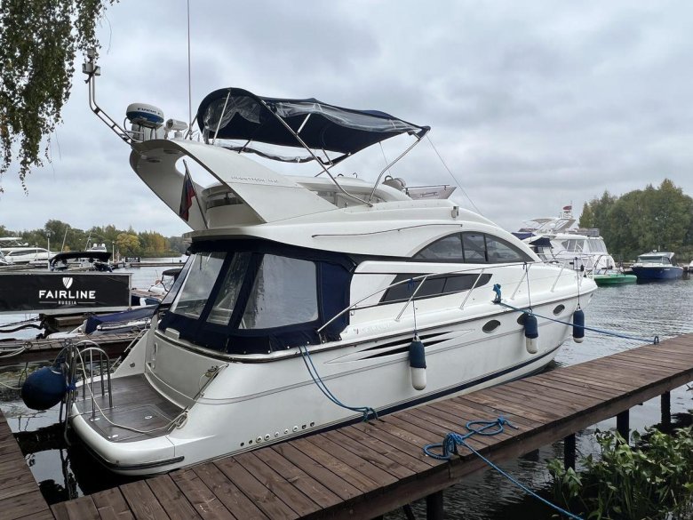 Яхта fairline phantom 40