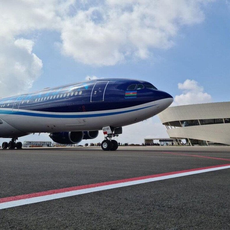 Самолет азербайджан