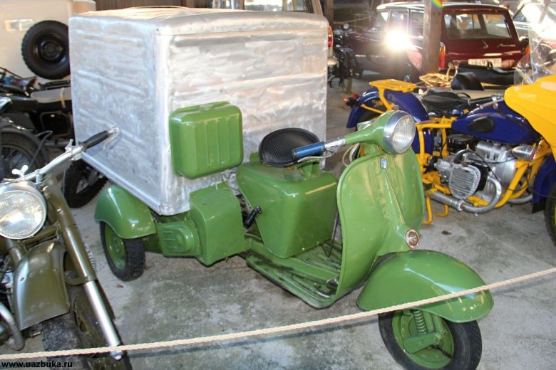 Грузовой мотороллер вятка