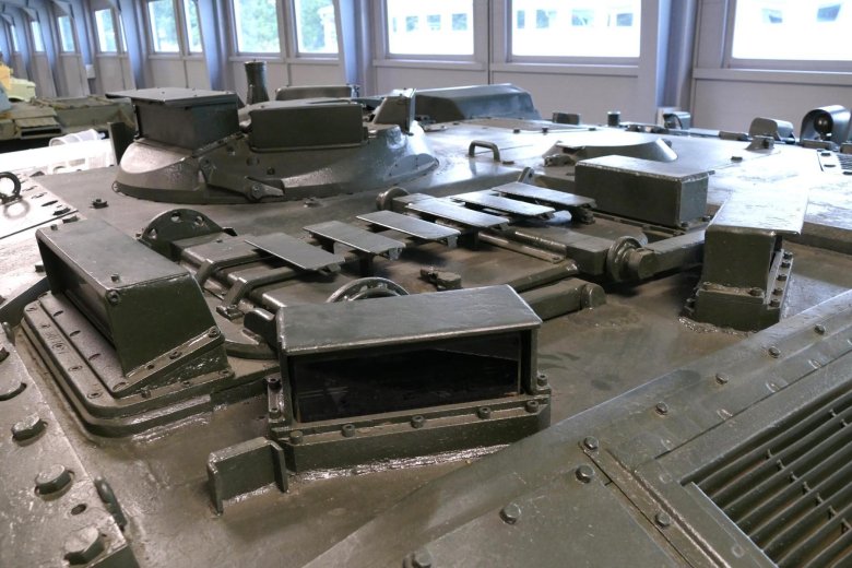 Шведский безбашенный танк