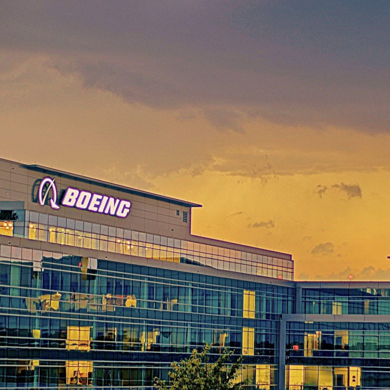Boeing штаб квартира