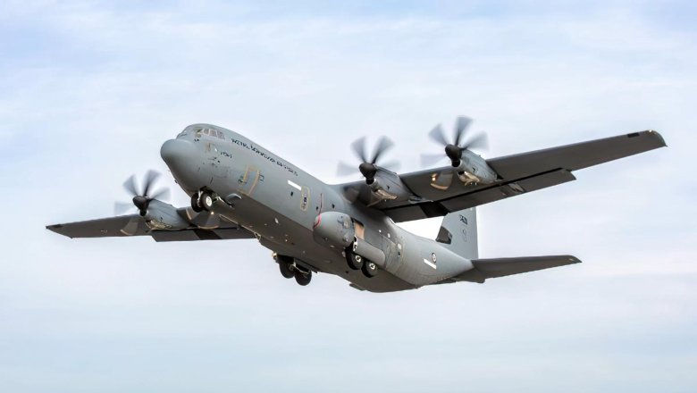 Самолет hercules c130