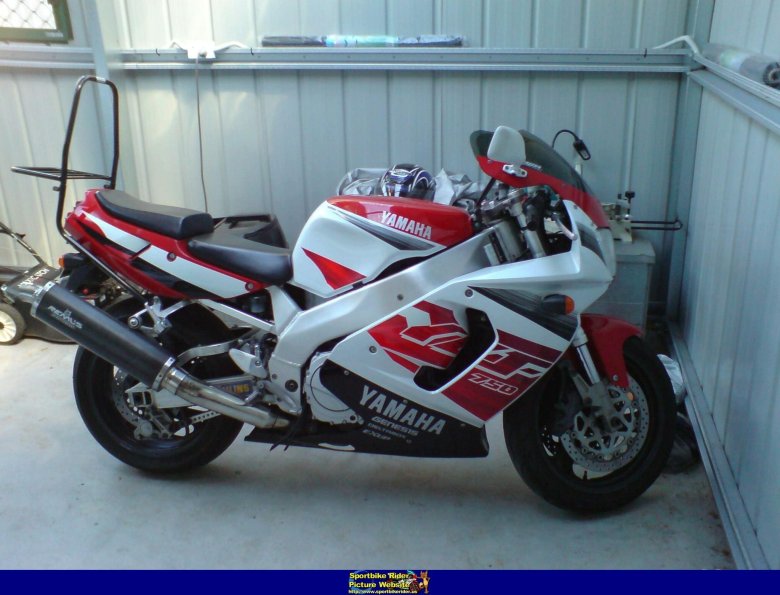 Yamaha yzf 750r