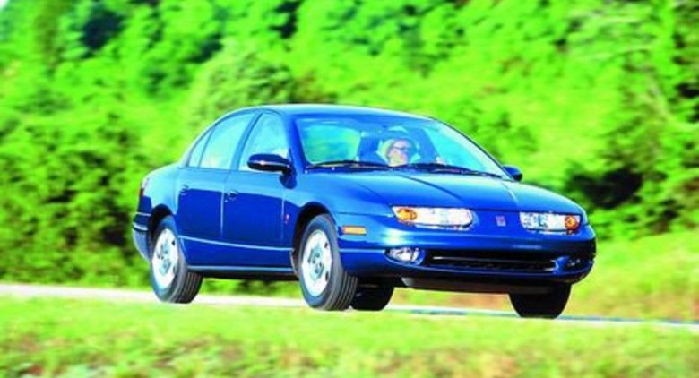 Седан сатурн 1996