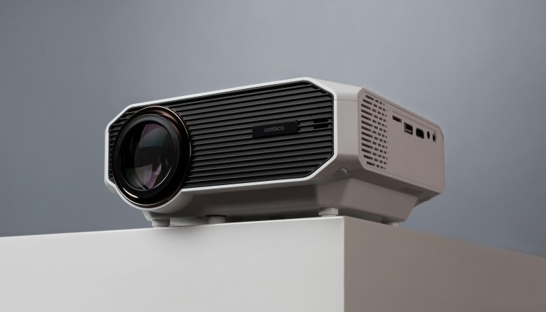 Видеопроектор мультимедийный rombica ray phantom (mpr-w650)