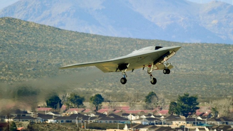 Беспилотник xq-58a valkyrie