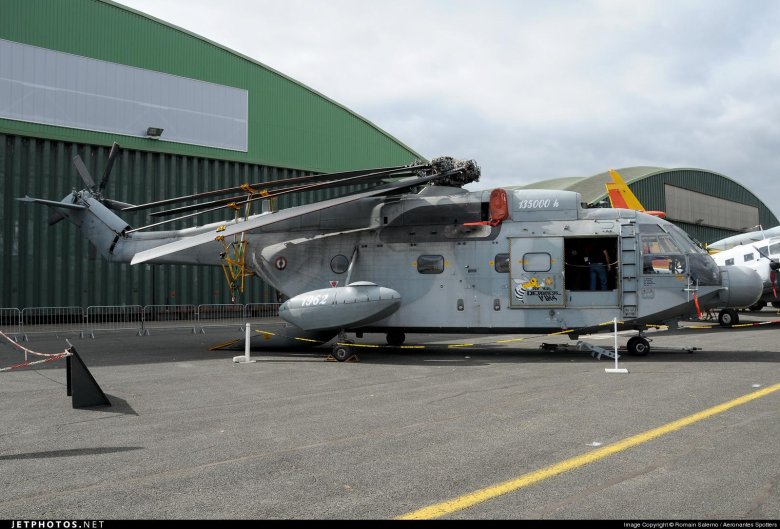 Sikorsky sh-3 sea king