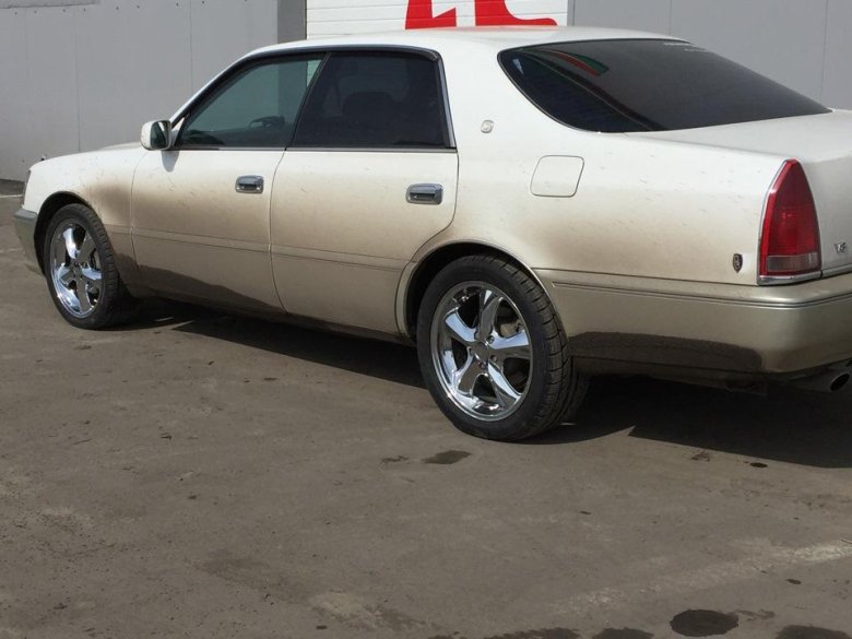 Toyota crown majesta s150