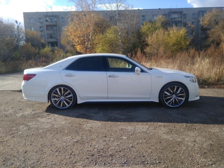 Тойота краун 210