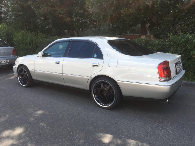 Тойота краун маджеста 170