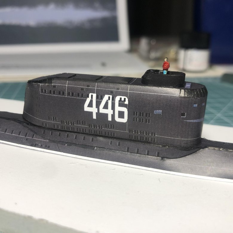 Сборная модель советская атомная подводная лодка к-19