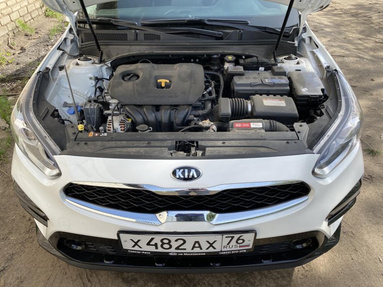 Уплотнитель капота kia cerato