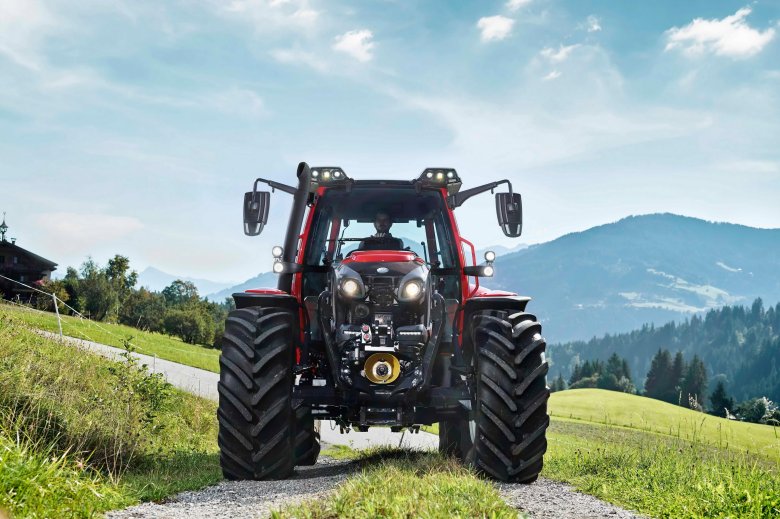 Lindner трактор