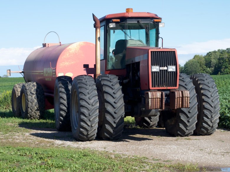 Трактор versatile 2375