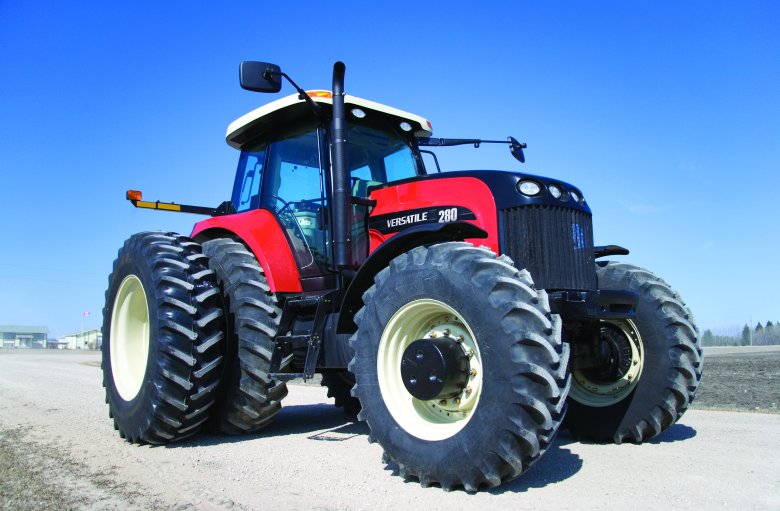 Трактор версатайл 305