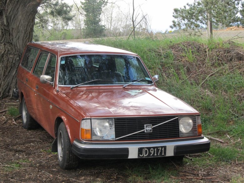 Volvo 245 dl
