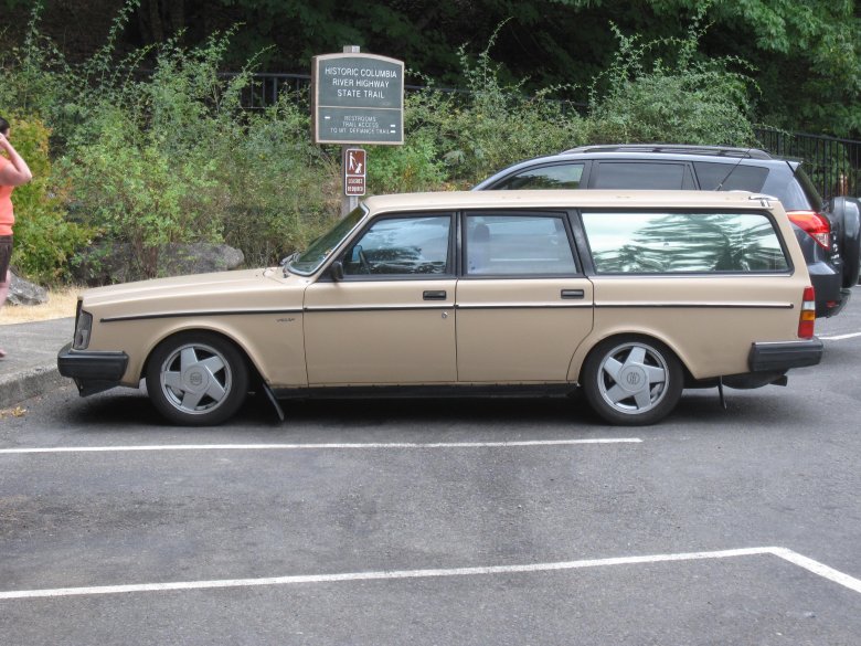 Volvo 240 универсал