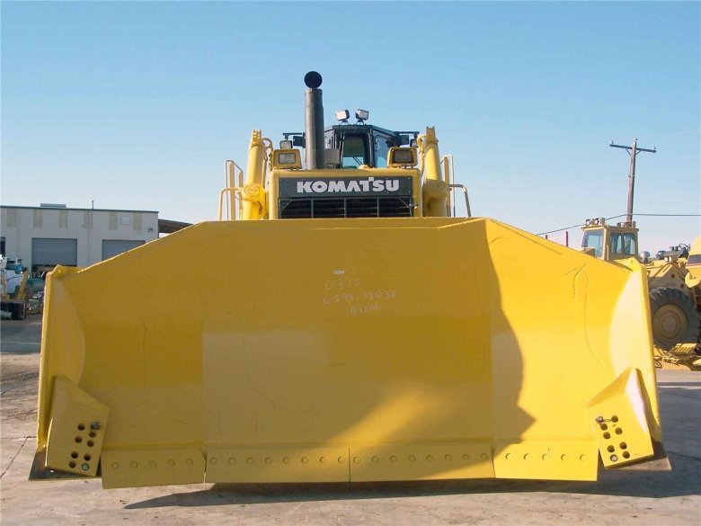 Бульдозер komatsu
