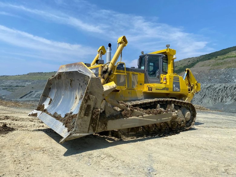 Бульдозер komatsu d 375